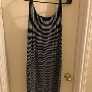 Striped Black and White Women's Dress, no size listed but fits as S-M